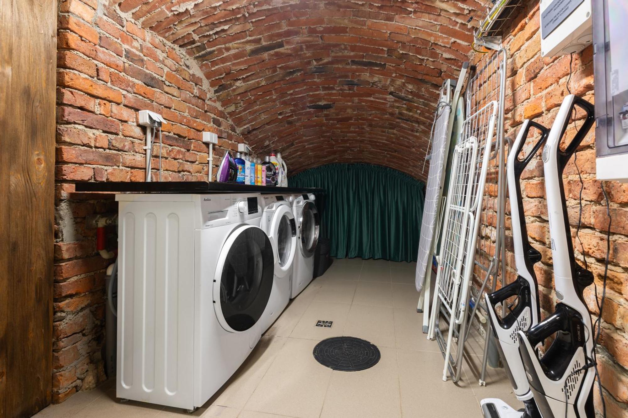 Old Town Ac Apartments Main Raiway Station 克拉科夫 外观 照片